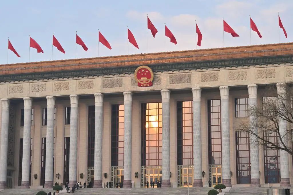 李強提到：新型儲能、“沙戈荒”、海上風電